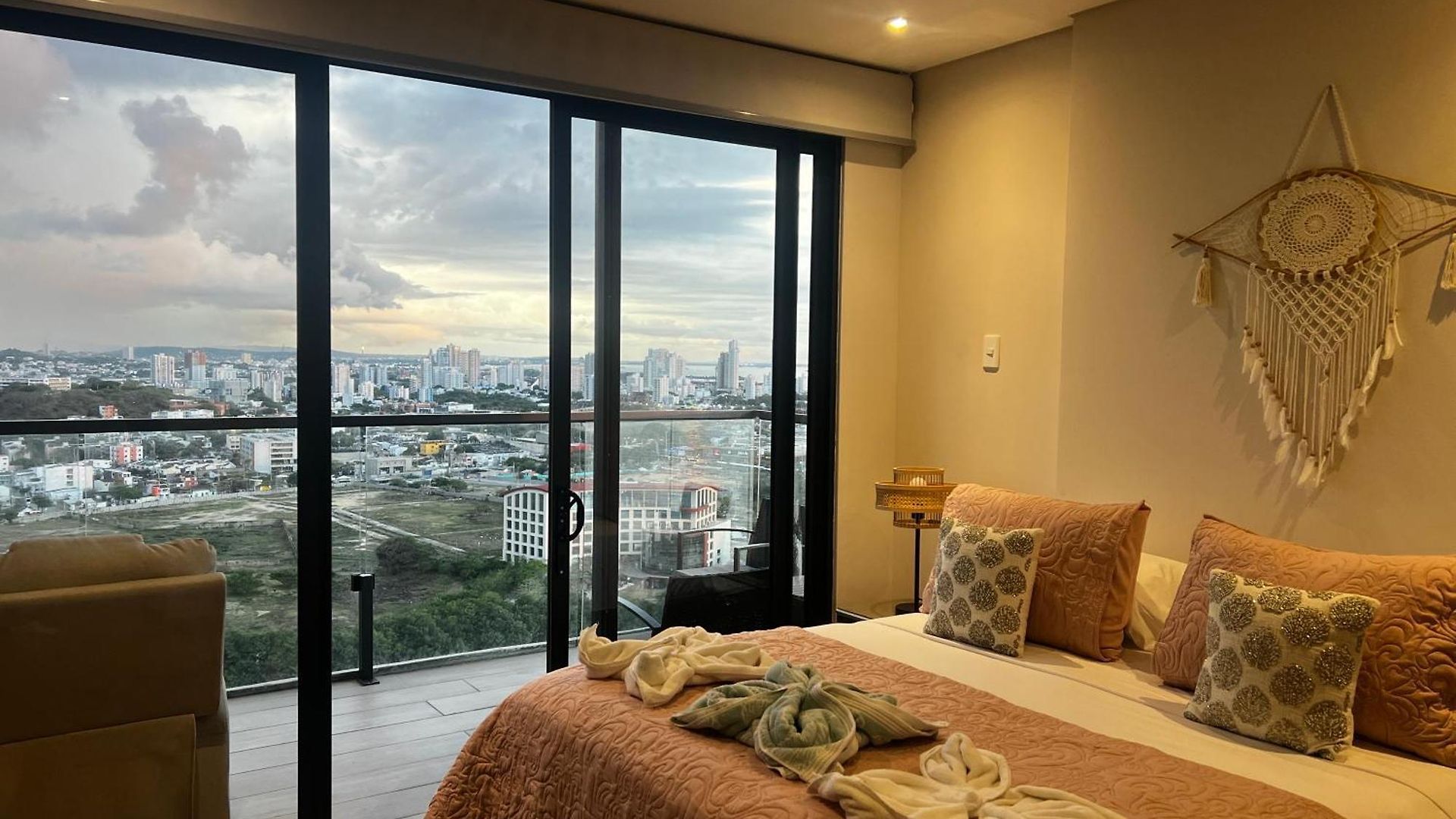 Apartment New! Ocean & City 360Views 25Fl Free Airport Pick Up By Imz