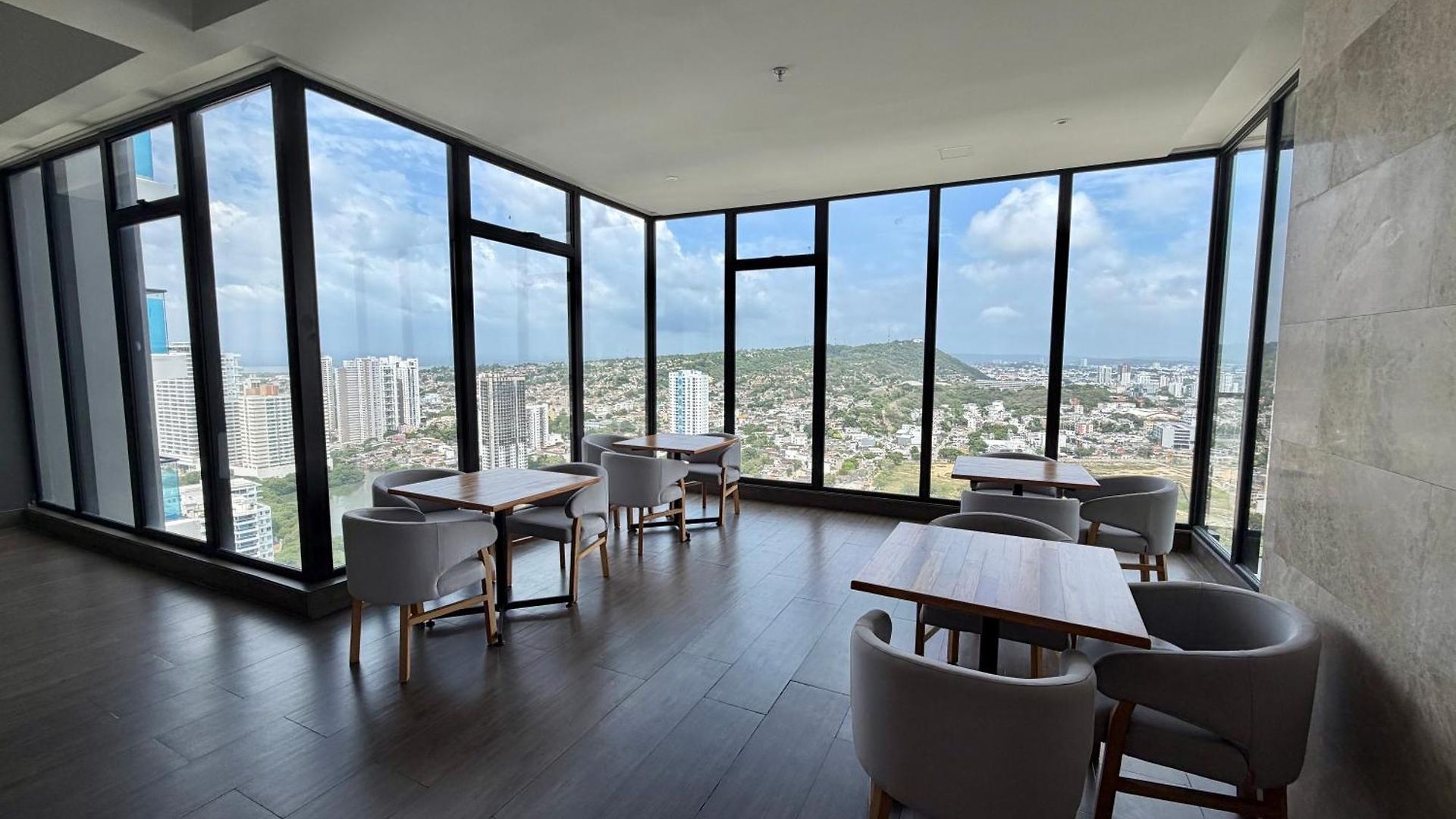 New! Ocean & City 360Views 25Fl Free Airport Pick Up By Imz Apartment