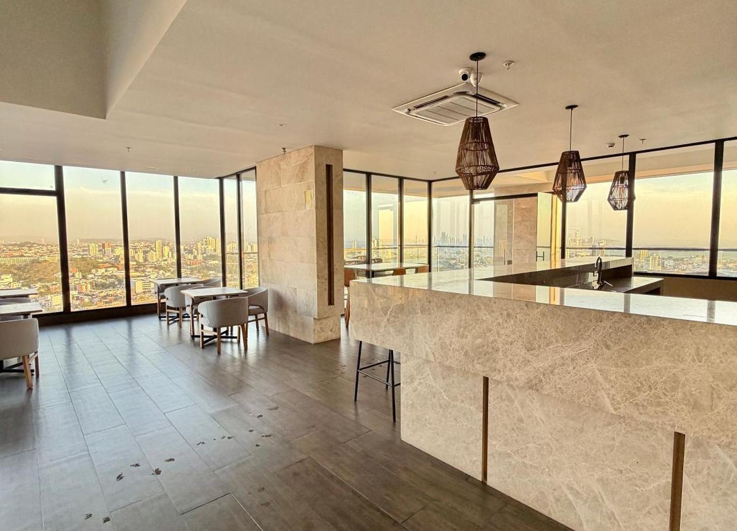New! Ocean & 360views 25fl Free Airport Pick Up By Imz Apartment