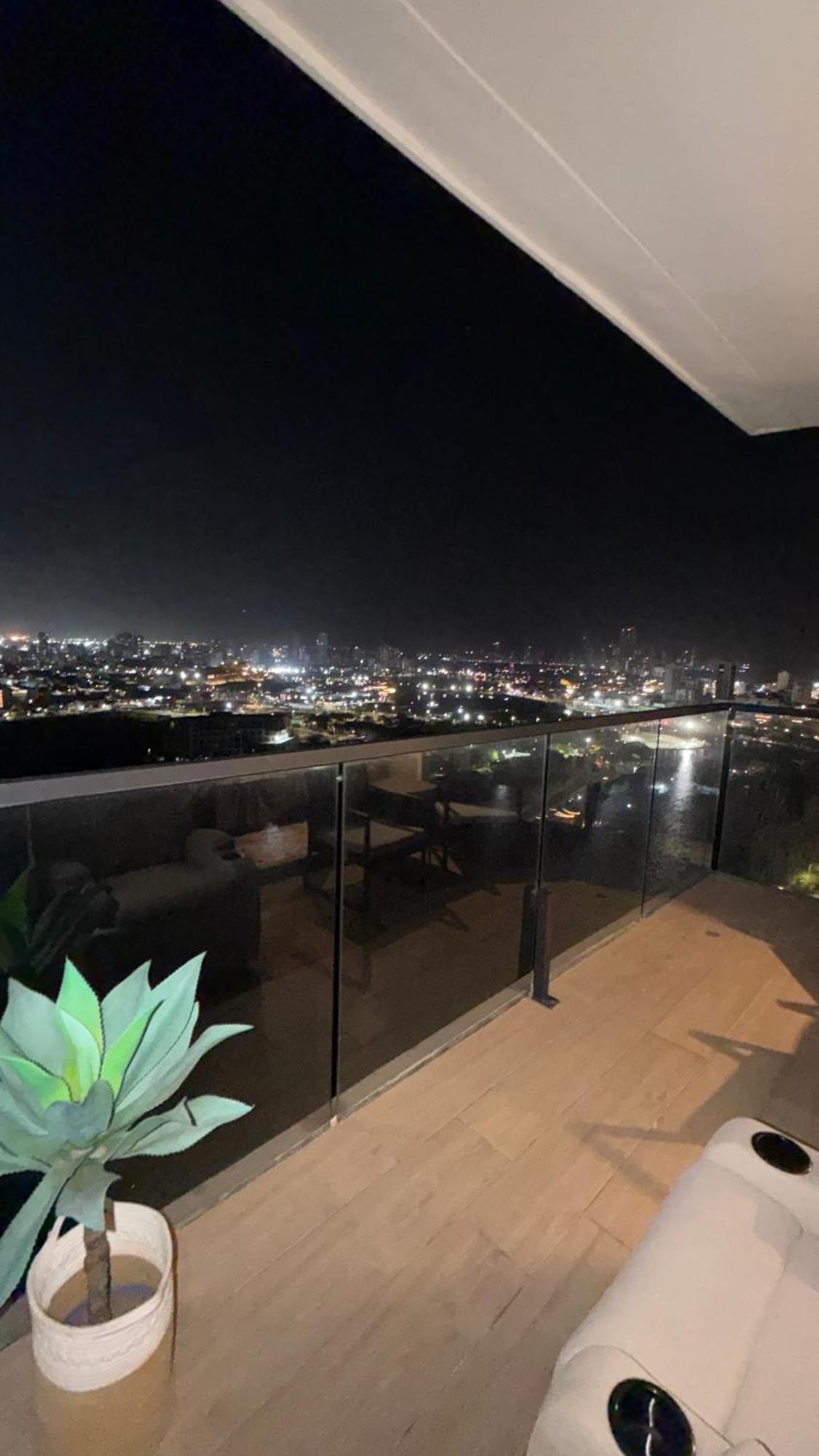 Murano Centro 1 - 25 Floor Byimz